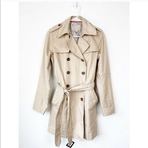 Banana Republic Women’s Trench Coat Khaki Size 2
